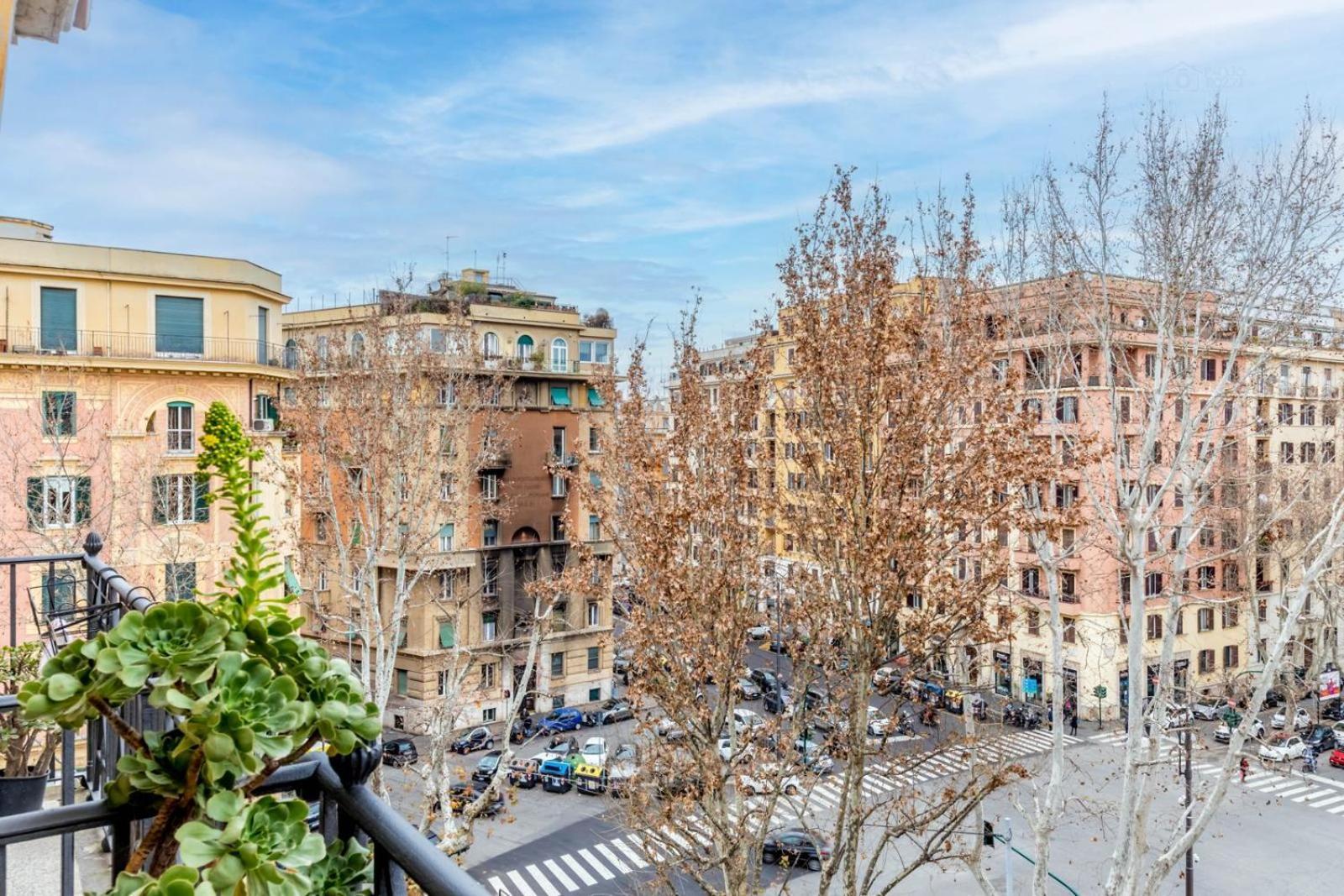 Vatican Central Residence Рим Екстериор снимка